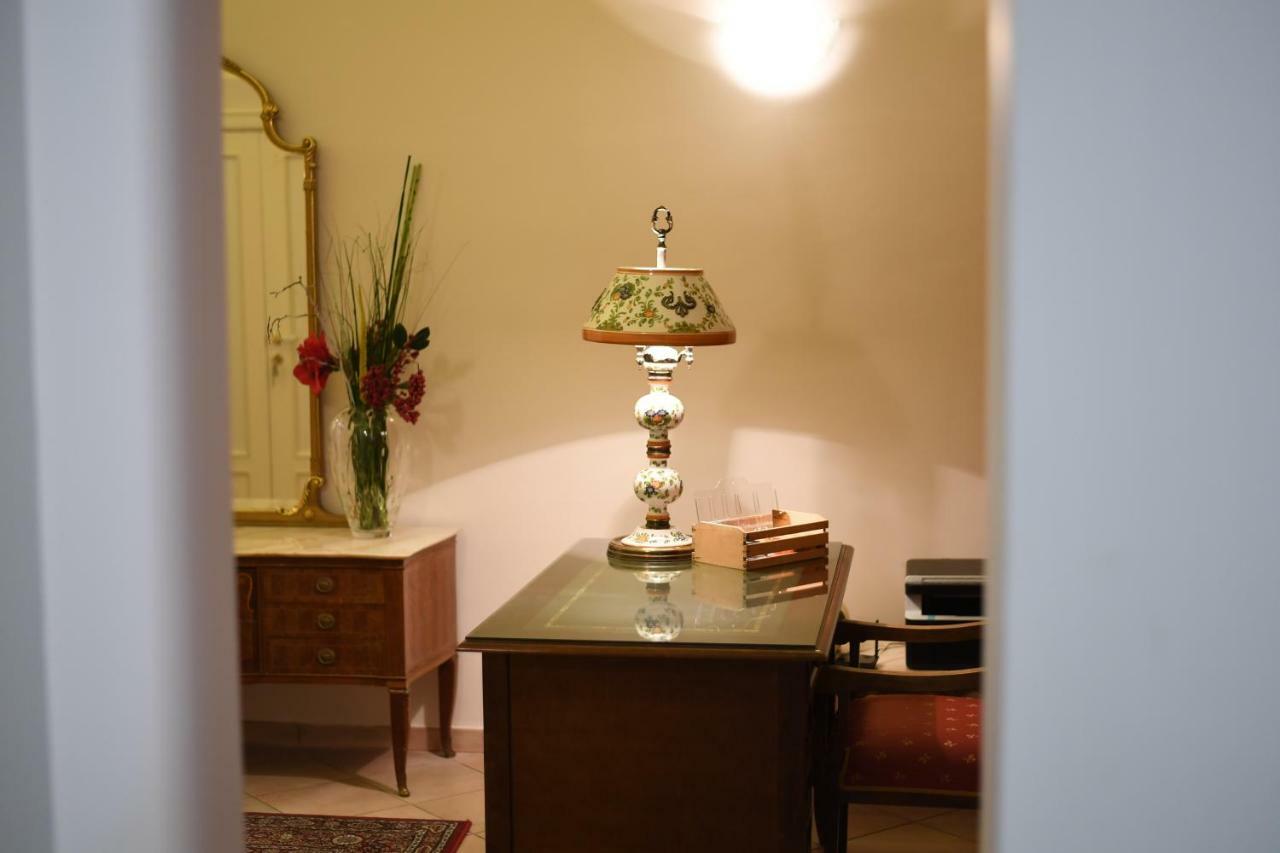 Allegoria Dell'Aurora Salerno Buitenkant foto