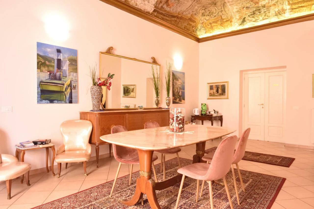 Allegoria Dell'Aurora Salerno Buitenkant foto