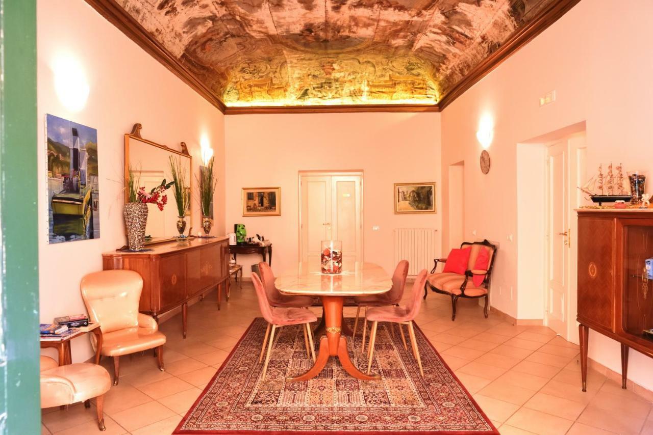 Allegoria Dell'Aurora Salerno Buitenkant foto