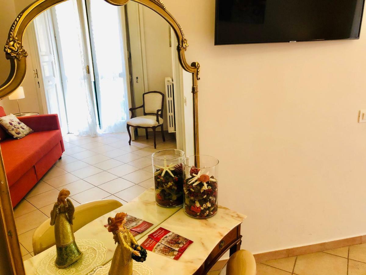 Allegoria Dell'Aurora Salerno Buitenkant foto