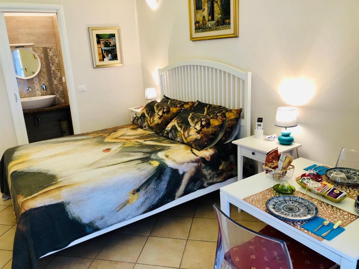 Allegoria Dell'Aurora Salerno Buitenkant foto
